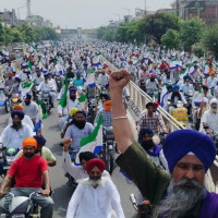 Farmers-workers-take-out-motorcycle-march-to-protest-land-pooling-policy